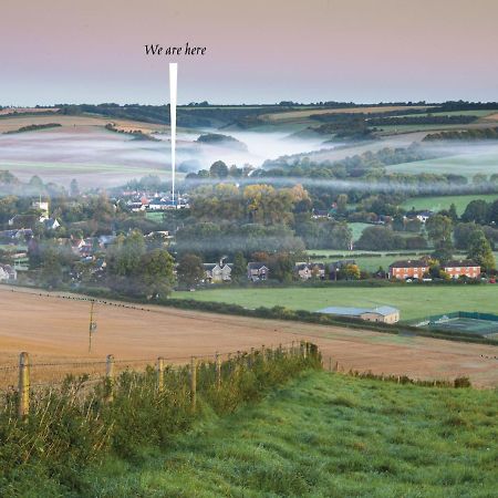 Hotel The Queen'S Head At Broad Chalke Exteriér fotografie