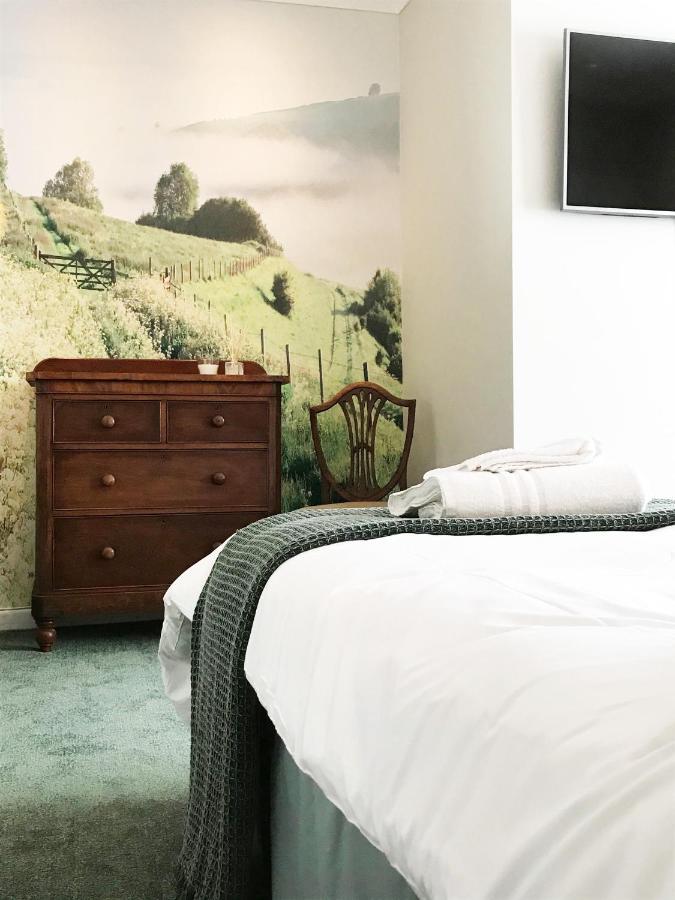 Hotel The Queen'S Head At Broad Chalke Exteriér fotografie